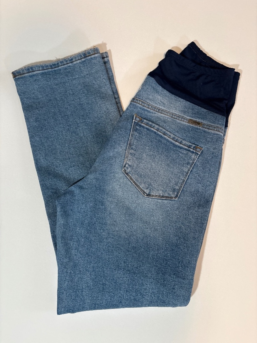 KanCan USA Maternity Kindra Relaxed Boyfriend Jeans Size- 5/26 (US 4)